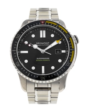 Luxury pre-owned watches still within the manufacturer’s warranty